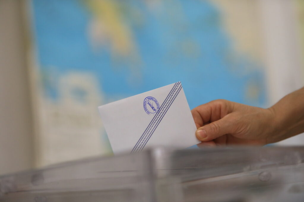 Ευρωεκλογές: Στο 32,9% η συμμετοχή έως τις 17:30