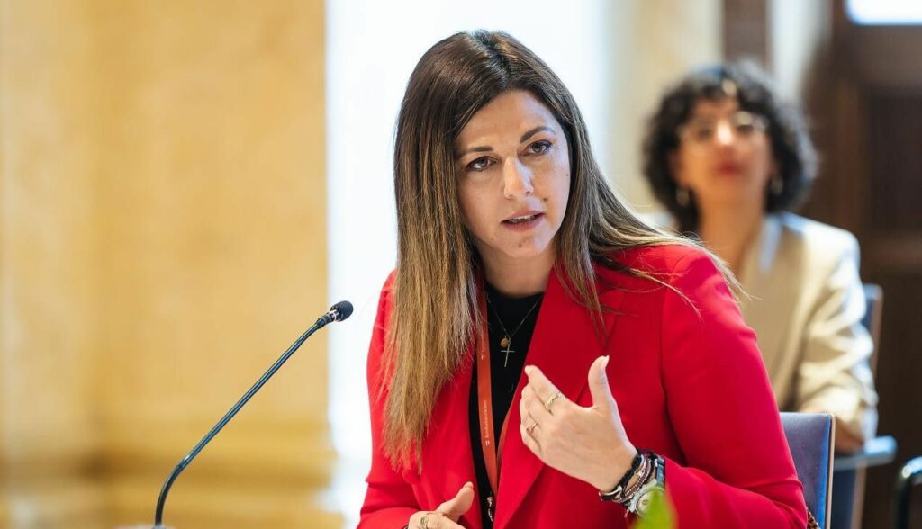 Σε ευρωπαϊκή Διάσκεψη για τη στήριξη της οικογένειας η Ζαχαράκη