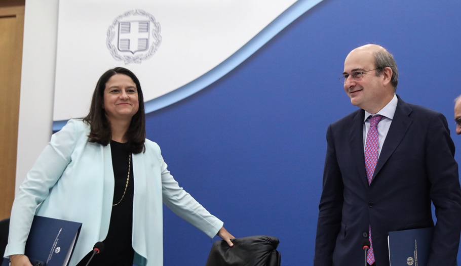Νίκη Κεραμέως και Κωστής Χατζηδάκης © ΓΙΑΝΝΗΣ ΠΑΝΑΓΟΠΟΥΛΟΣ/EUROKINISSI