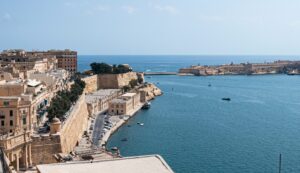 Μάλτα: Γιατί το “Νησί του Blockchain” αντιτίθεται στην ΕΕ για τις νέες ρυθμίσεις στα crypto