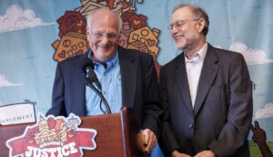 Ben & Jerry’s: Παραιτήθηκε ο συνιδρυτής της εταιρείας Τζέρι Γκρίνφιλντ
