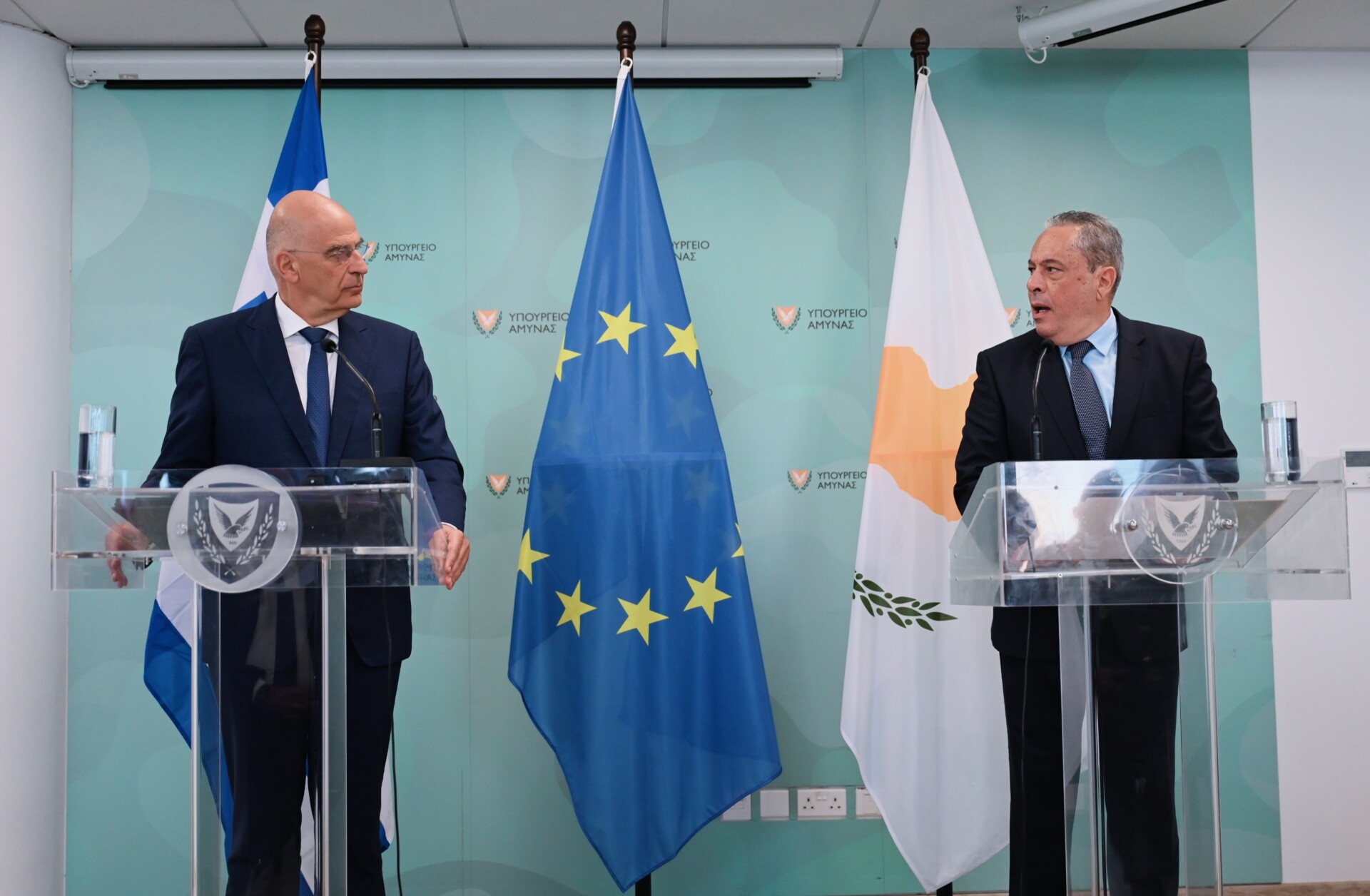 Δένδιας: Η Ελλάδα δεν αδιαφορεί για τις απειλές κατά της Κύπρου
