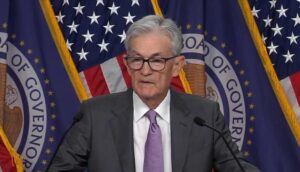 Πάουελ: Μήνυμα επιφυλακής προς τις αγορές εν μέσω πολέμου με το Ιράν