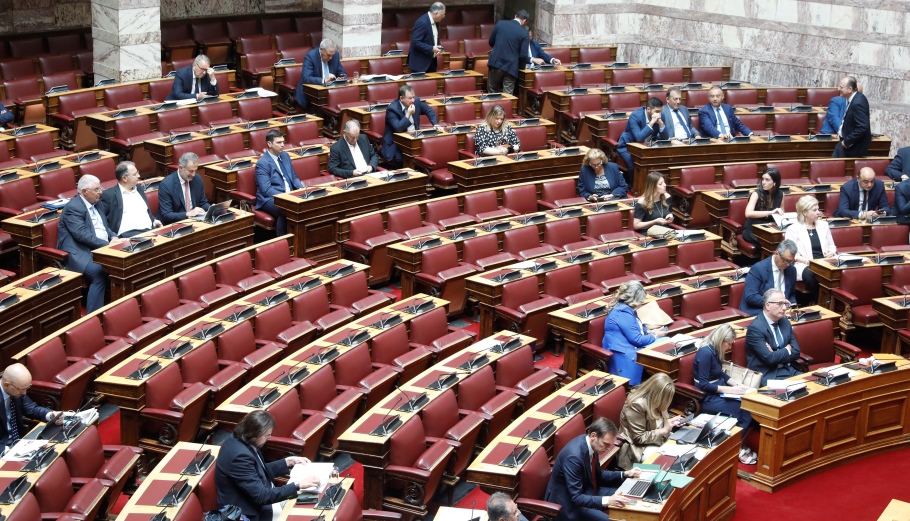 Βουλή: Ψηφίστηκε η ολοκλήρωση της ψυχιατρικής μεταρρύθμισης