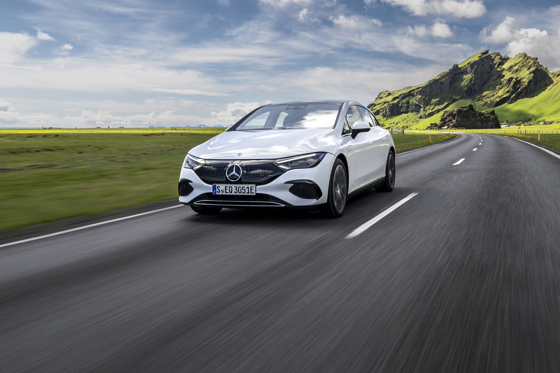H νέα Mercedes-Benz EQE 350+ θα έχει αυτονομία κοντά στα 700 χιλιόμετρα