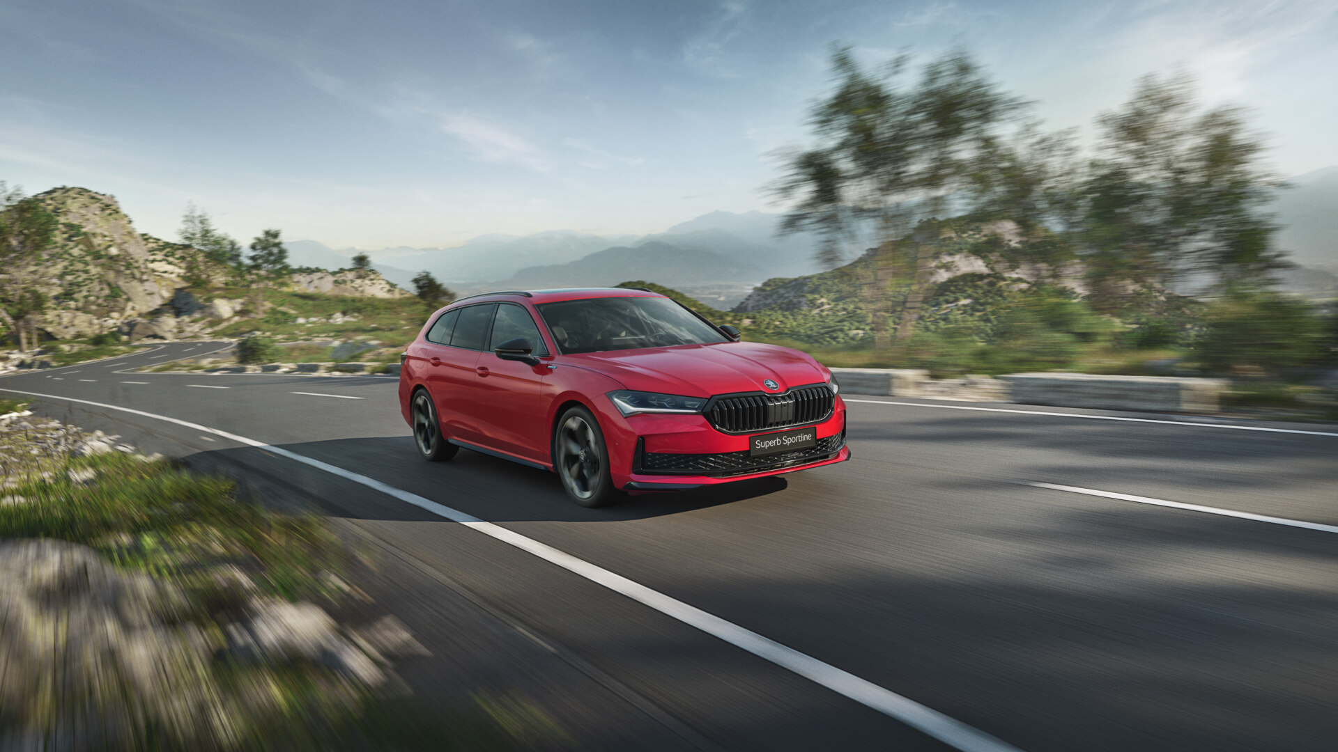 Το Skoda Superb SportLine είναι σπορτίφ αλλά παραμένει πρακτικό