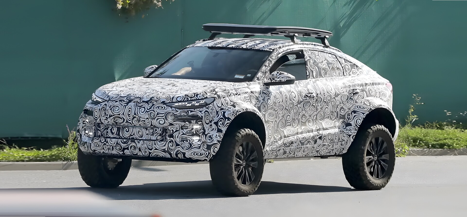 Εντοπίστηκε το Audi Q6 e tron Sportback σε έκδοση Dakar