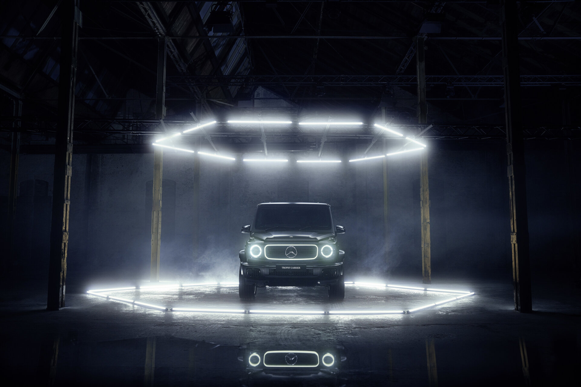 Mercedes Benz G Class: Θα μεταφέρει το “Summoner’s Cup” στο Λονδίνο