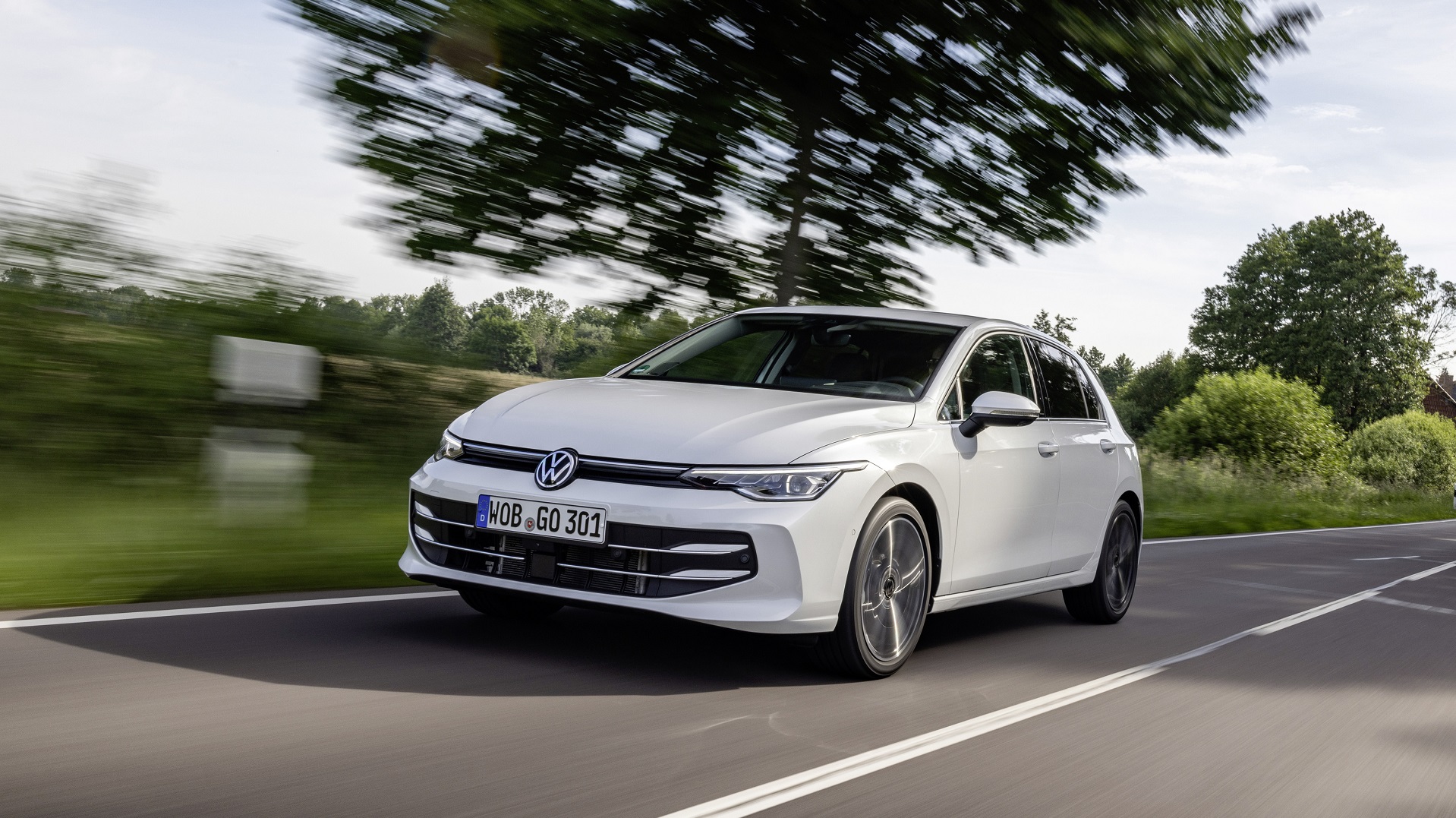 Volkswagen Golf: 50 χρόνια θέτει τον πήχη στην κατηγορία του