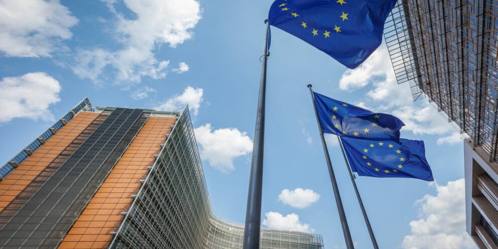 Ταμείο Ανάκαμψης: Στην κρησάρα της ΕE το 1 στα 2 ορόσημα δύο μήνες πριν από τη λήξη