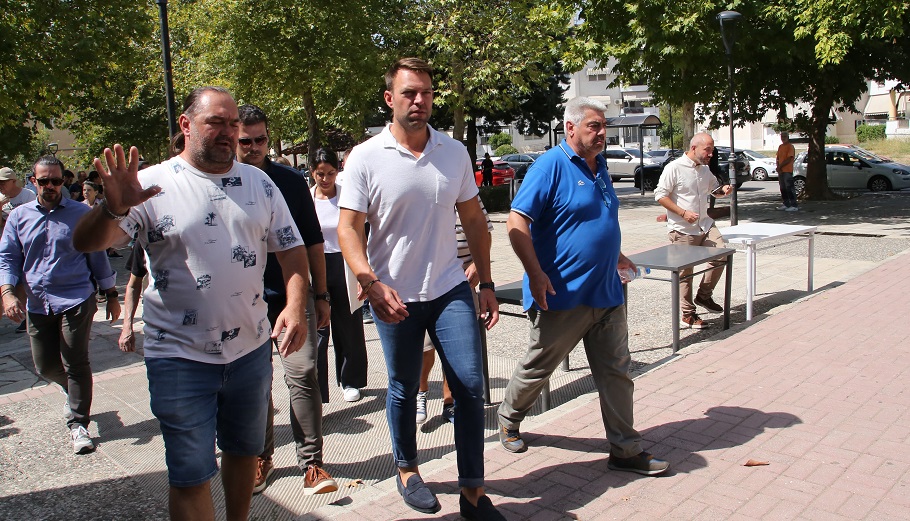 Κασσελάκης: Συμπάσχουμε με τους πλημμυροπαθείς της Λάρισας