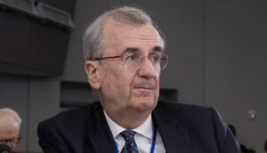 Βιλερουά (ΕΚΤ): Ο πληθωρισμός της Ευρωζώνης είναι υπό έλεγχο