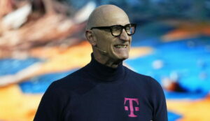 Deutsche Telekom: Καθαρά κέρδη 2,61 δισ. στο β’ τρίμηνο