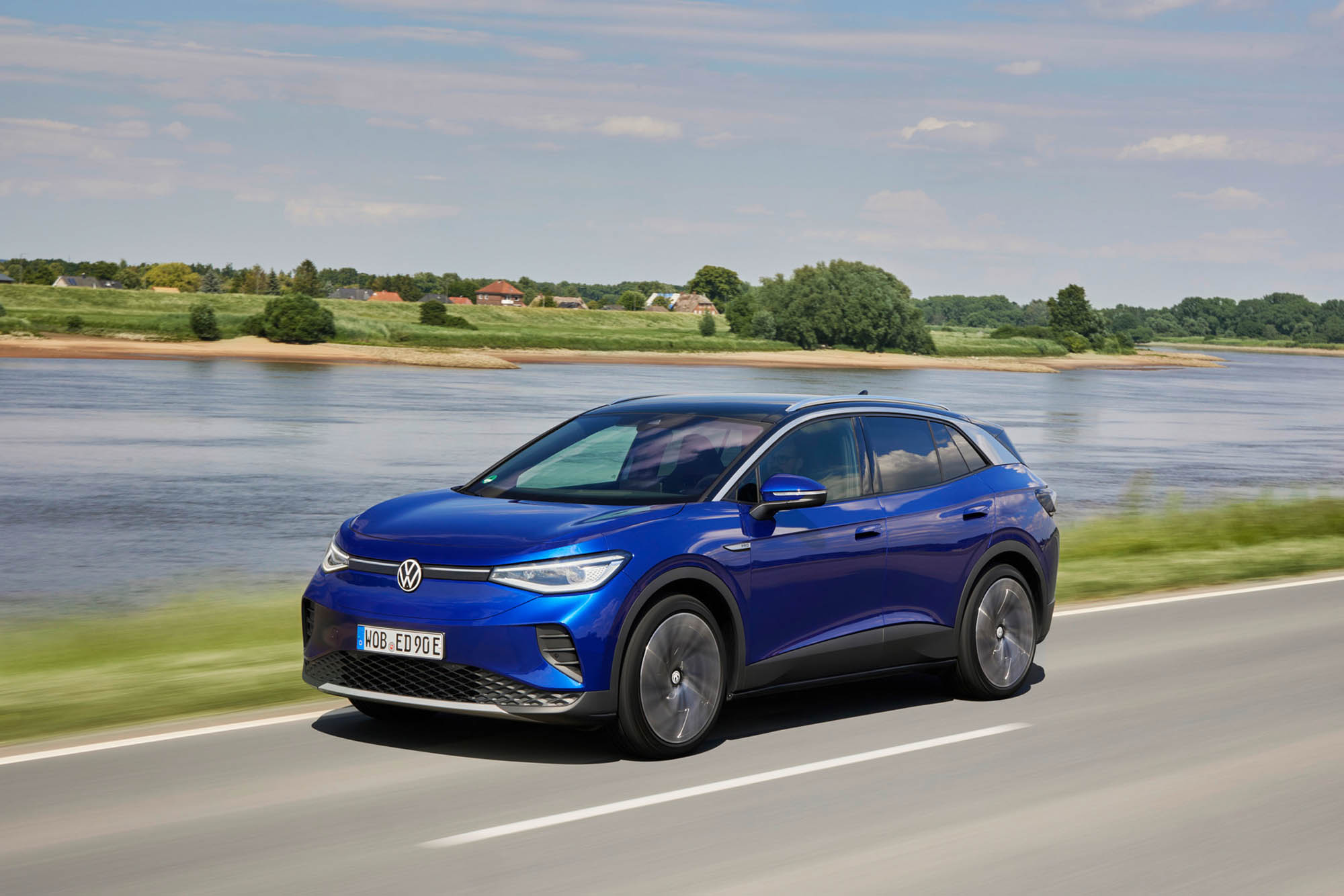 Volkswagen: Αναπροσαρμόζει τις τιμές των ηλεκτρικών μοντέλων