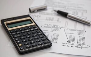 Επιχείρησαν να αποκρύψουν περιουσία αξίας 15 εκατ. με τη μέθοδο της “λευκής κόλλας”