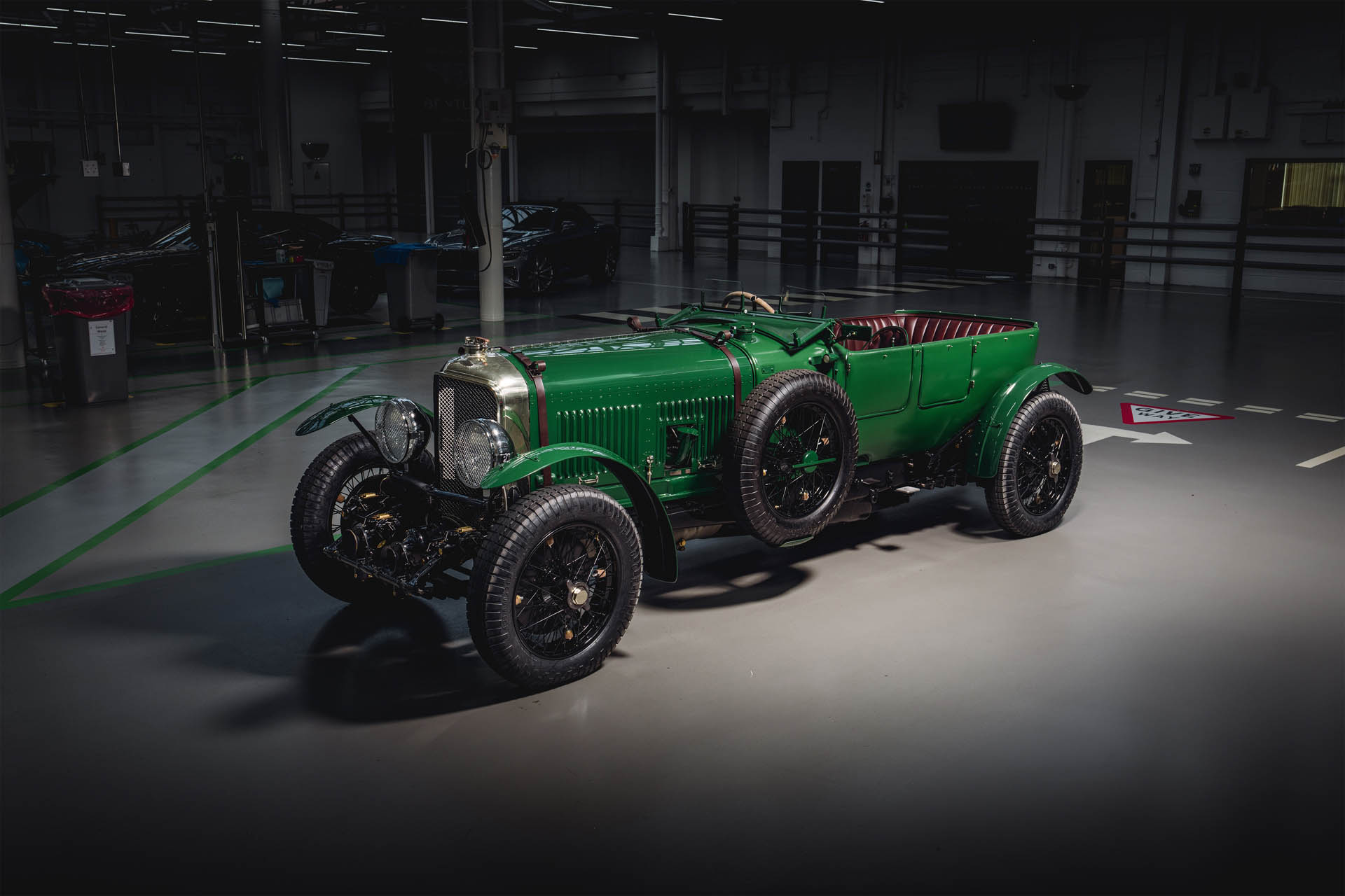 Bentley Speed Six: Πρώτη παράδοση μετά από 94 χρόνια