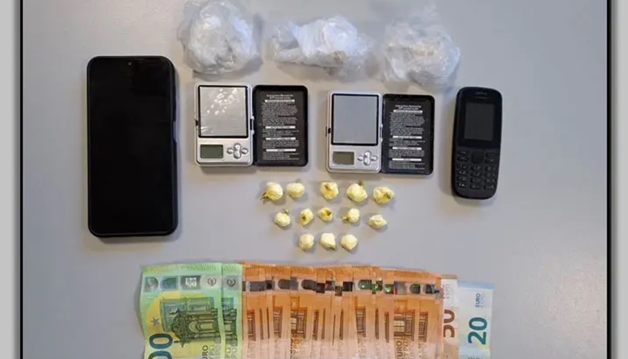 Λάρισα: Συνελήφθησαν δύο άντρες για διακίνηση και κατοχή ναρκωτικών