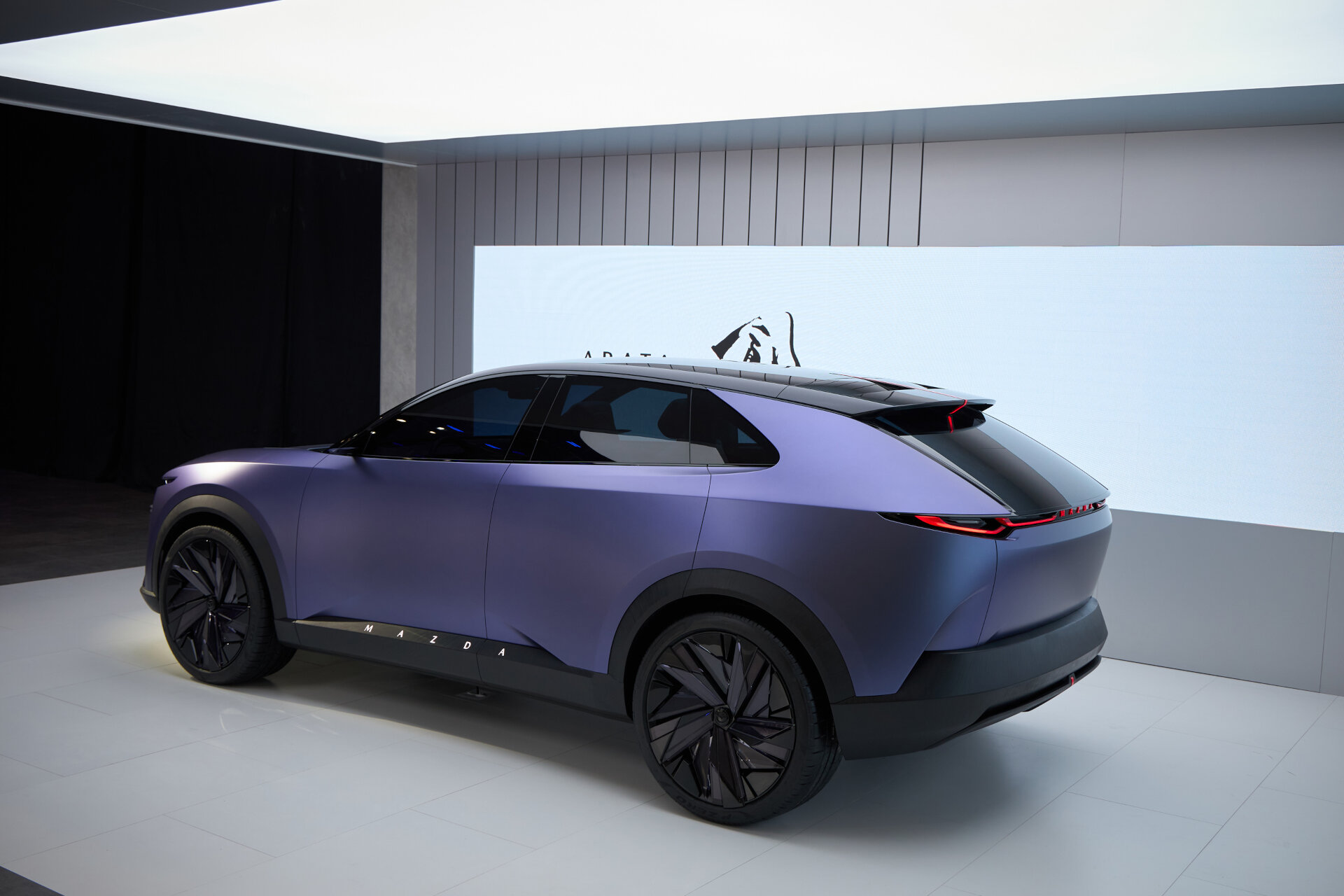 H Mazda ετοιμάζει αμιγώς ηλεκτρικό SUV