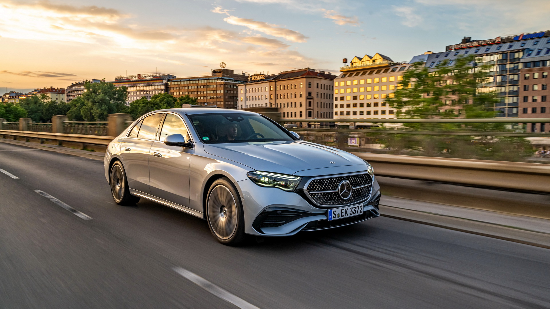 Mercedes Benz: Δωρεάν αναβάθμιση του infotainment με AI φωνητικό οδηγό