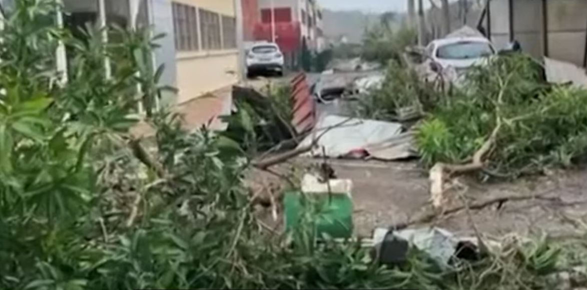 Γαλλία: 14 νεκροί από το πέρασμα του κυκλώνα Σίντο