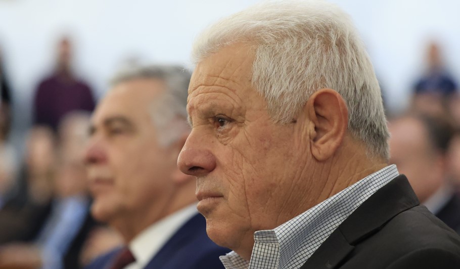Βλάχος: “Απρέπεια Θεοδωρικάκου, κάποιοι υπουργοί παίζουν με τους αριθμούς”