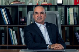 Και με τη βούλα το deal Κρητικός – Μασούτης, έπεσαν οι υπογραφές