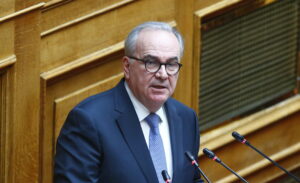 Παπαθανάσης: Σε λίγη ώρα η έγκριση από την ΕΕ για εκταμίευση 3,1 δισ.