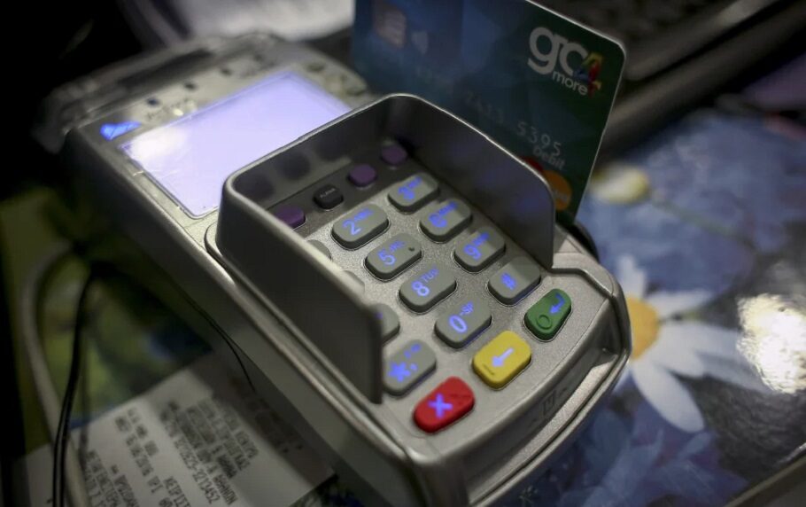 Χριστουγεννιάτικη φορολοταρία: Ποιοι κερδίζουν 100.000 ευρώ