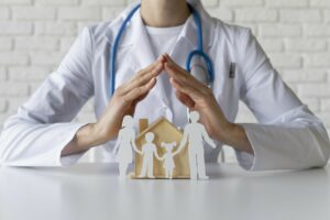 Πώς οι ασφαλιστικές εταιρείες θα συνεργαστούν με δημόσια νοσοκομεία