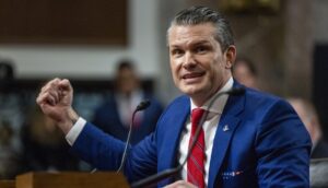 Χέγκσεθ: Eπιτίθεται στους Ευρωπαίους και τους καλεί “να σταματήσουν τα κηρύγματα”