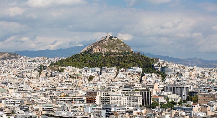 Ακίνητα: Το 64% του μισθού για ενοίκιο στην Αθήνα