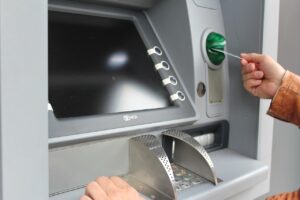 Τράπεζες: Μπήκαν δυναμικά με κέρδη 1,2 δισ. το πρώτο τρίμηνο του 2026 παρά την κρίση