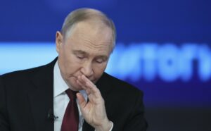 Η μηχανή του χρήματος του Vladimir Putin πνέει τα λοίσθια