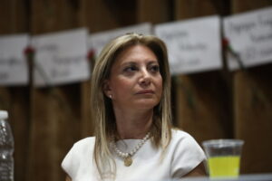 Η έκπληξη Μητσοτάκη, ο ρόλος του κουμπάρου του Ανδρουλάκη στο σκάνδαλο του ΟΠΕΚΕΠΕ, το άδειασμα Τσίπρα από την Καρυστιανού και οι απλήρωτες δόσεις του Open