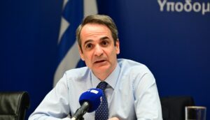 Οι υπογραφές για τον ΒΟΑΚ παρουσία Μητσοτάκη, το εμπάργκο στον Χαρδαλιά, τα 30 εκατ. που βάζει ο Ιβάν στο Open και η νέα Πασοκική λαχτάρα της θείας μου