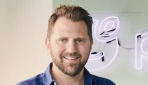 Plum: Αποτίμηση 200 εκατ. για τη fintech που θέλει να μας κάνει… πλούσιους