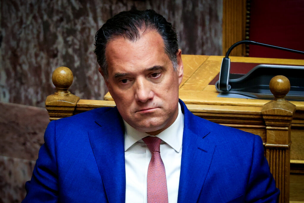 Άδωνις Γεωργιάδης: Αυτή είναι η φωτογραφία που αλλοίωσαν με ΑΙ και ανέβασαν στο διαδίκτυο