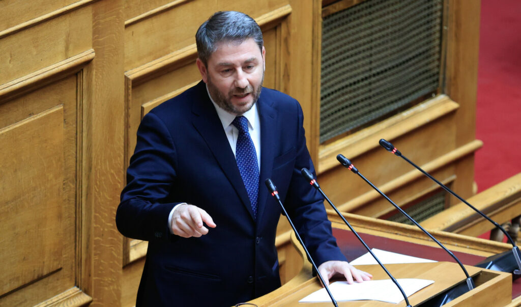Το τρυκ Ανδρουλάκη με το Γνωμοδοτικό Συμβούλιο, οι απομαγνητοφωνήσεις Χαρδαλιά με κόστος 700.000 ευρώ, οι περιοδείες Τζιτζικώστα και το “καπέλωμα” από τον Αλαφούζο 