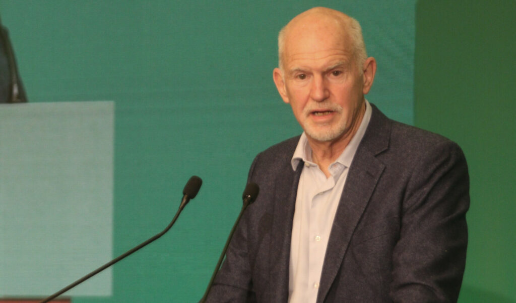 Η παρέκκλιση ΓΑΠ και η ενόχληση Ανδρουλάκη, η αποκαθήλωση των ψεκασμένων, τα… καλά λόγια της Βούλτεψη για τον Μυλωνάκη, οι φιλοδοξίες ενός Δημάρχου και οι ακρίδες στη Μάνδρα