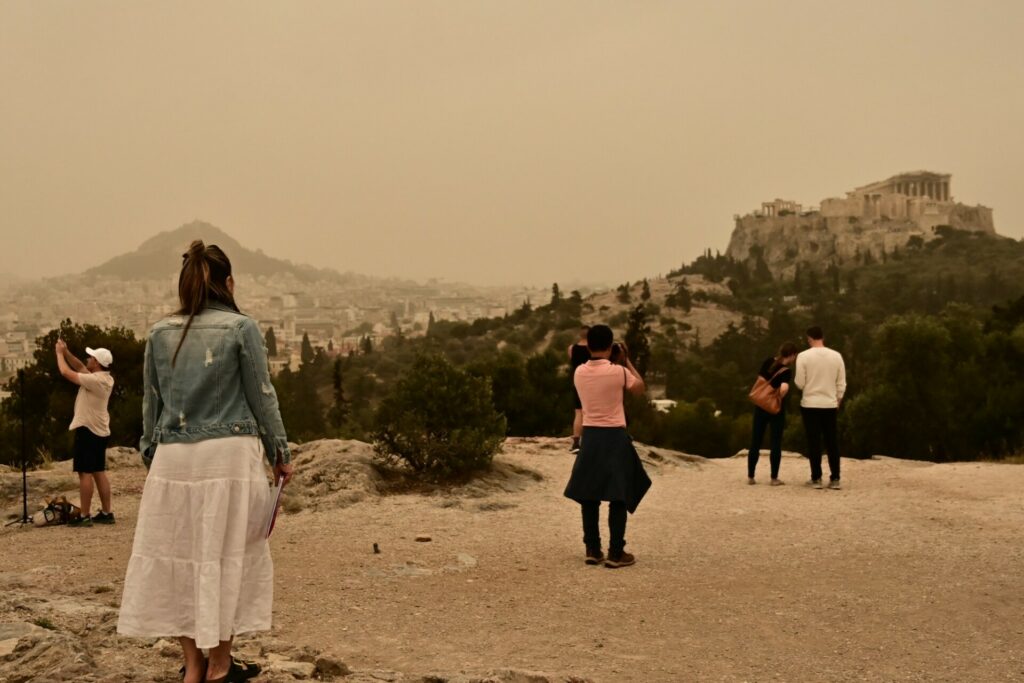 Η αφρικανική σκόνη “έπνιξε” την Αθήνα