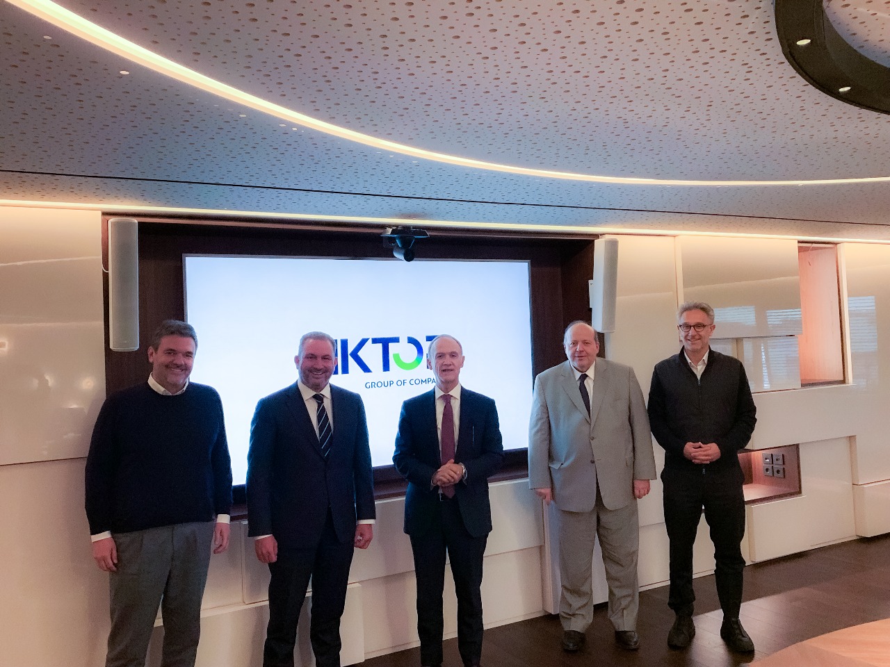 aktor ΕΞΑΡΧΟΥ ΜΠΟΥΛΟΥΤΑΣ © Powergame.gr