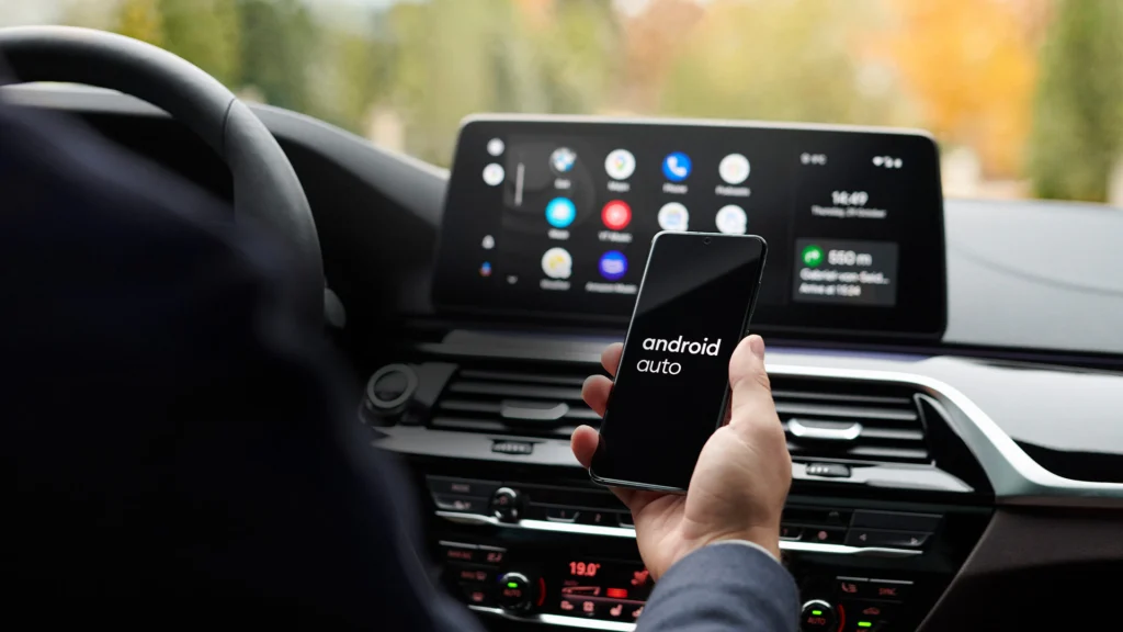 H Google βάζει το Gemini στο Android Auto και αλλάζει τα πάντα στην οδήγηση