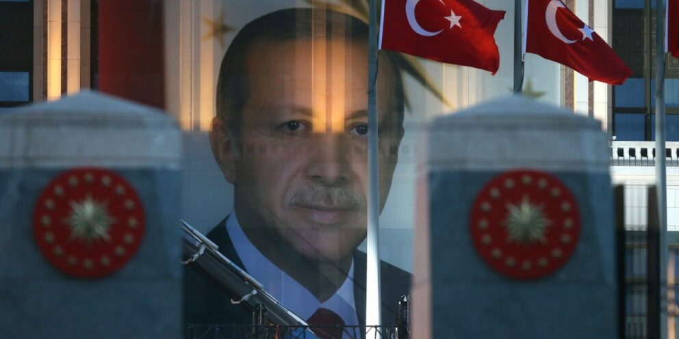Το συλλεκτικό Gümüşay που χάρισε ο Ερντογάν στους Ευρωπαίους ηγέτες ως διαφήμιση της τουρκικής βιομηχανίας όπλων