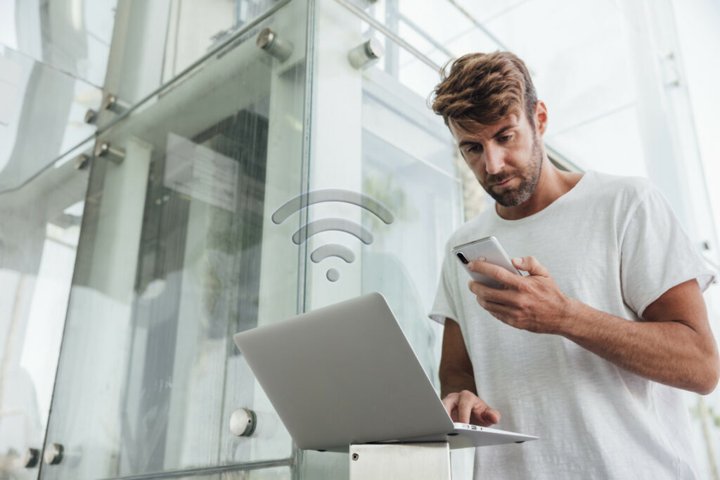 12 τρόποι να αναβαθμίσετε το Wi-Fi σας και να κάνετε το ίντερνετ πιο γρήγορο