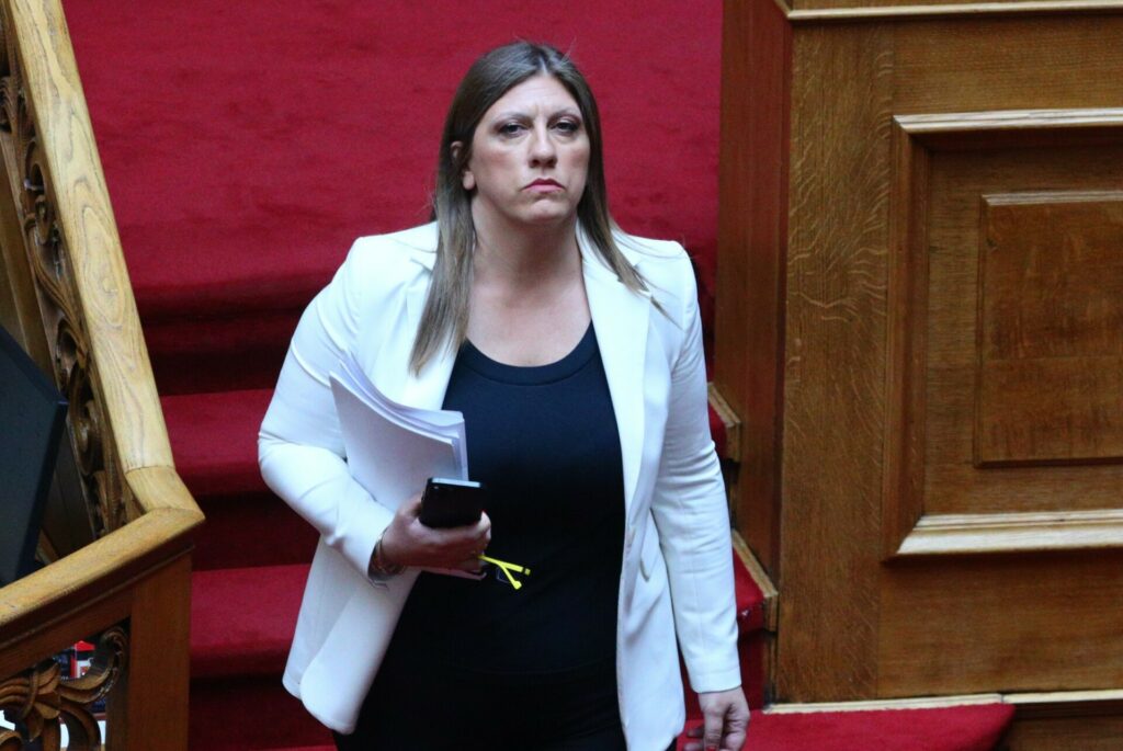 Η Ζωή Κωνσταντοπούλου που ετοιμάζεται για ακόμα πιο σκληρό ροκ, η κυβέρνηση που δεν υποτιμά τον παράγοντα Σαμαρά και ο νέος hot τουριστικός προορισμός για τους ψαγμένους