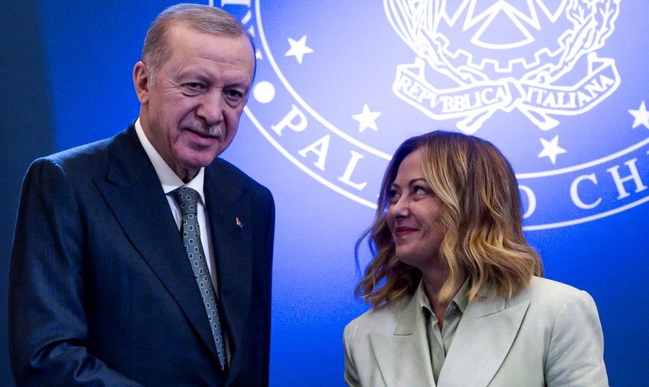 Το ευχαριστώ Μελόνι σε Ερντογάν πριν τη Διάσκεψη της Κωνσταντινούπολης