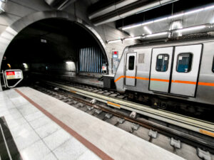 Μέσα Μαΐου ο νέος διαγωνισμός για την ανακαίνιση 12 συρμών του Μετρό της Αθήνας