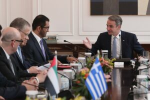 Τα νέα deals που κυνηγούν στην Ελλάδα τα Ηνωμένα Αραβικά Εμιράτα