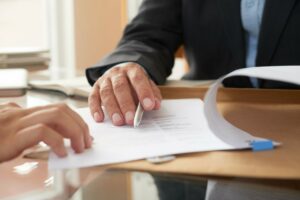 Μειώθηκαν τα δάνεια που διαχειρίζονται οι servicers το α’ τρίμηνο