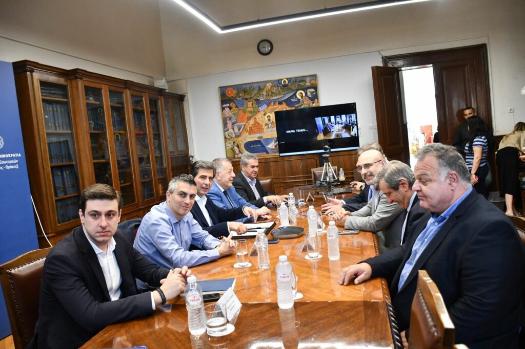 ΣΥΣΚΕΨΗ ΜΕΤΡΟ ΚΑΛΑΜΑΡΙΑ